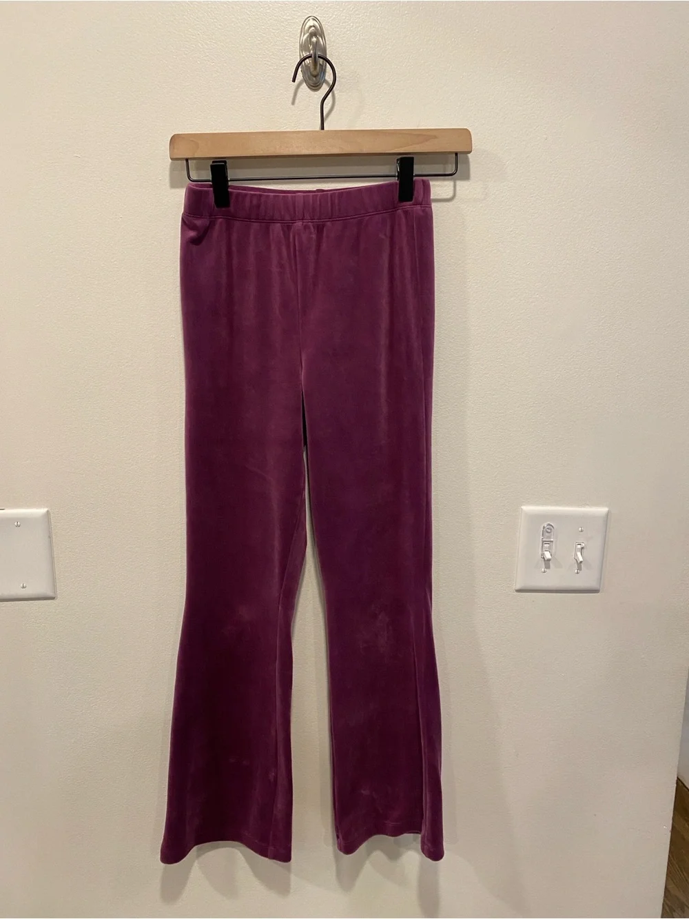 Tea Collection girls velour ruffle top and matching flare pants size 12 magenta